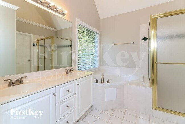 Building Photo - 5022 Kendall Station NW