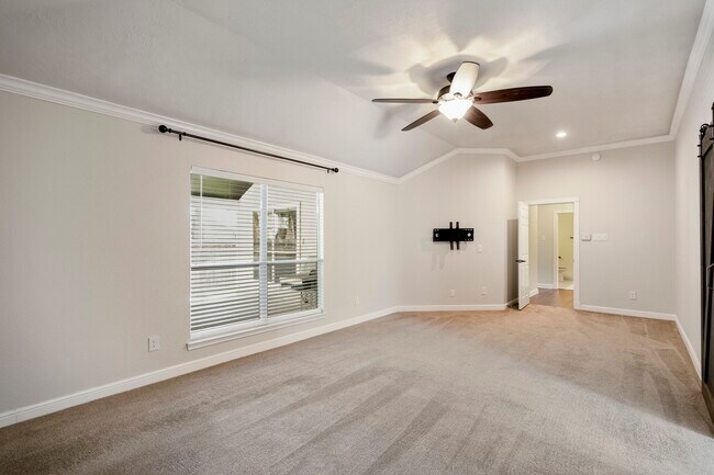 Building Photo - 5802 Sawyer Bend Ln