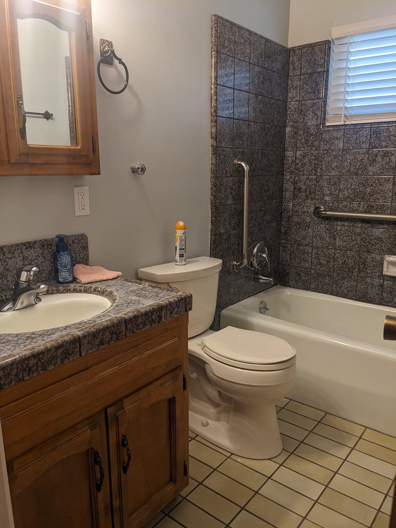 Building Photo - 3161 W Swift Ave