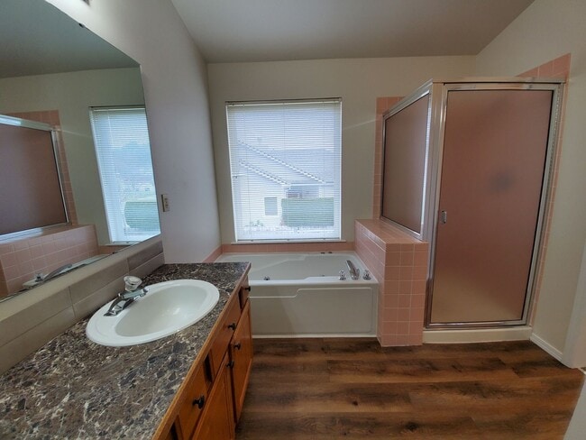 Building Photo - 1611 Lamb Ave