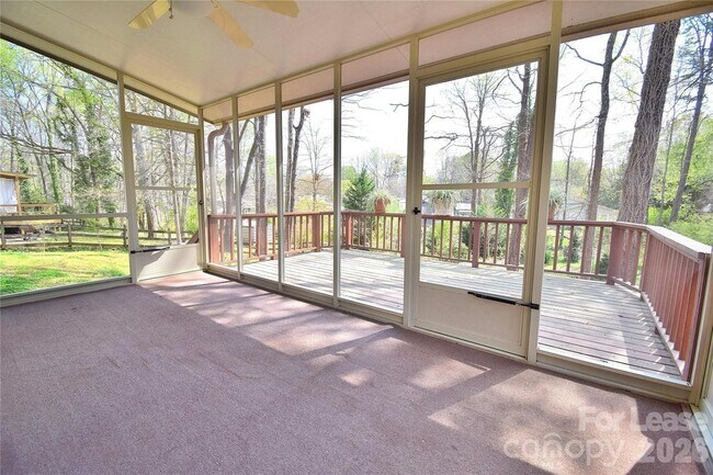 Building Photo - 9530 Errington Ln