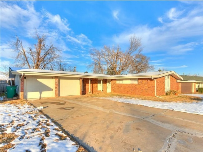 Building Photo - Chic 3-Bed 2-bath in Oklahoma City