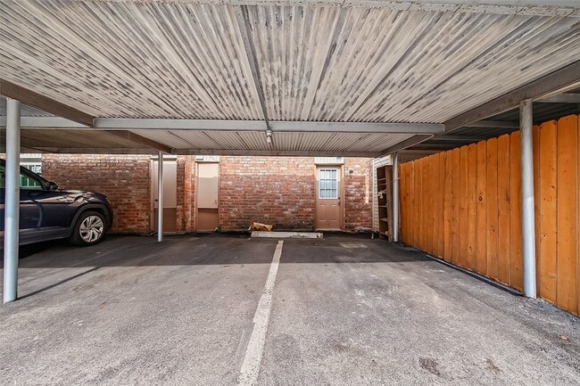 Building Photo - 6649 De Moss Dr