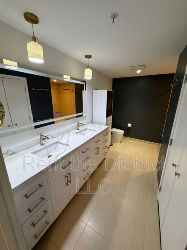 Building Photo - 1010 Massachusetts Ave NW