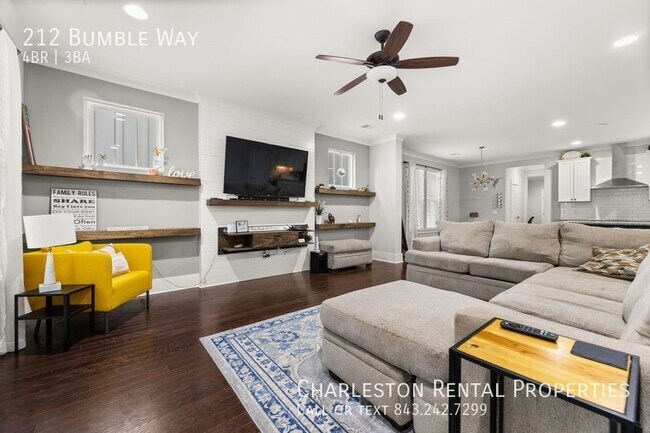 Building Photo - 212 Bumble Wy