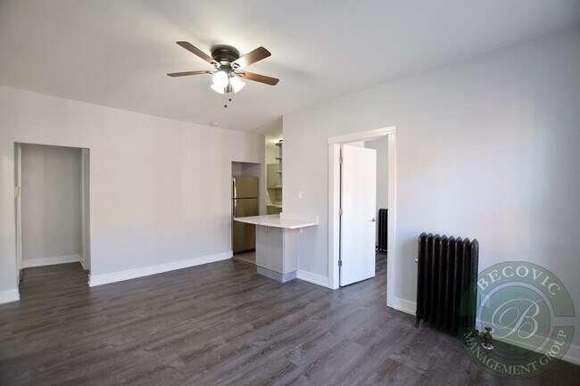 Building Photo - 6110 N Winthrop Ave