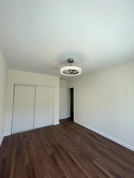 Building Photo - 1167 N Berendo St