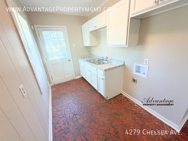 Building Photo - 4279 Chelsea Ave