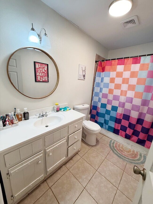 Building Photo - Home for Rent in Little Rock!