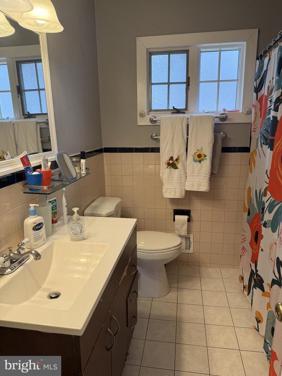 Building Photo - 308 Clagett Dr