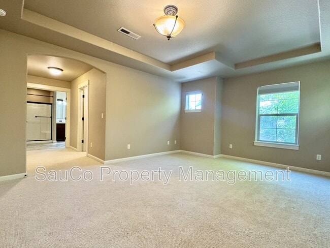 Building Photo - 7182 NE Rockridge Pl