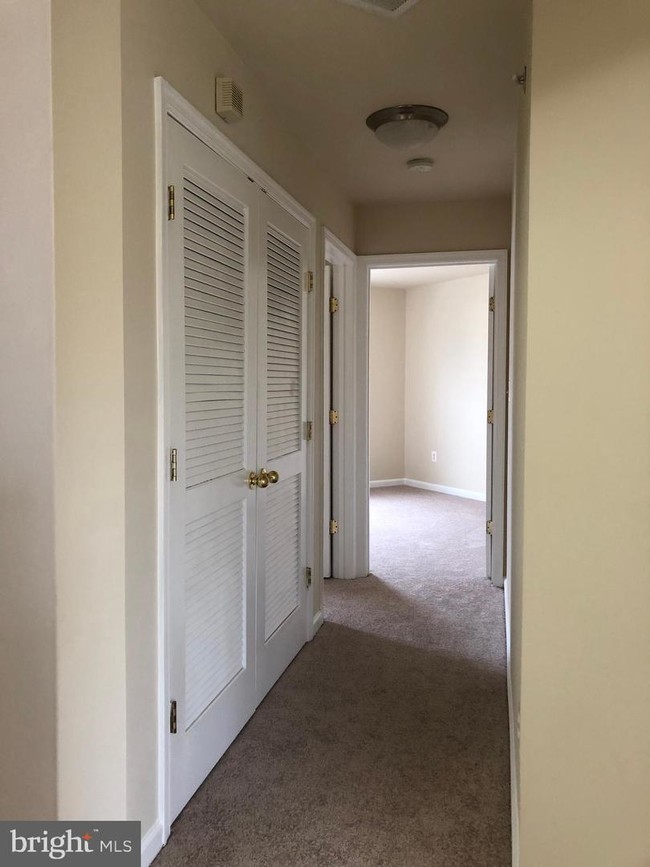 Building Photo - 12216 Open View Ln