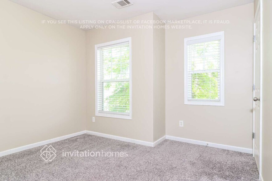 Building Photo - 202 Ledgewood Mill Way NE