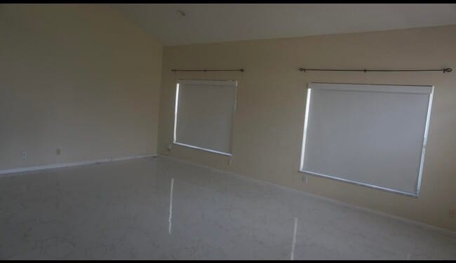 Building Photo - 10787 Fillmore Dr