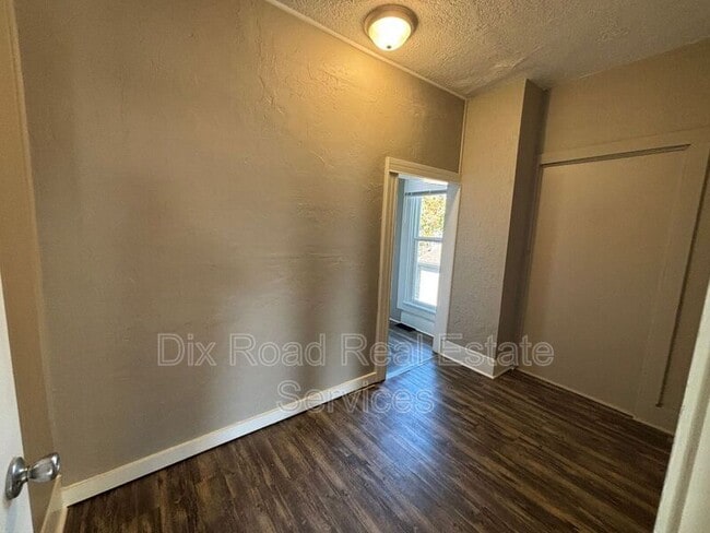 Building Photo - 107 North Second Street