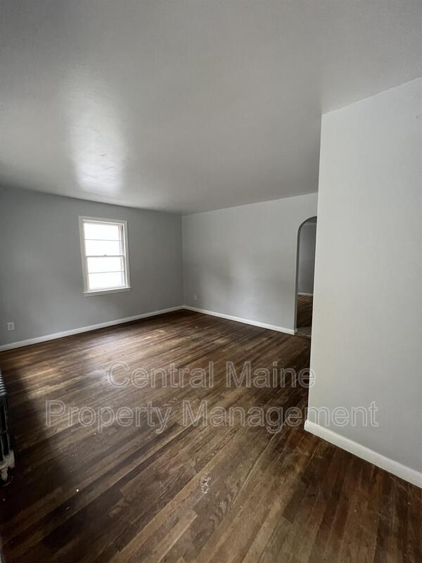 Building Photo - 76 7th St