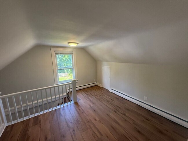Building Photo - 280 Hillside Ave