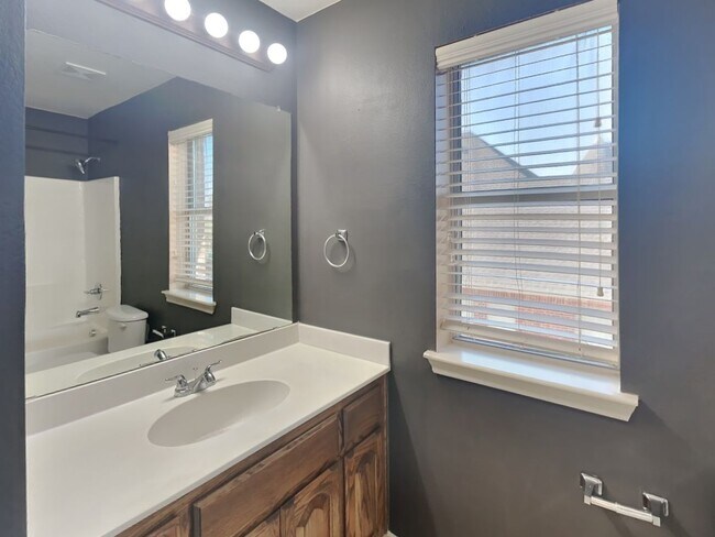 Building Photo - Luxurious Home in The Trails of Prosper! READY NOW!