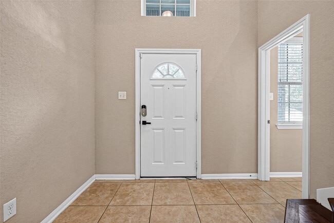 Building Photo - 26738 Henson Falls Dr