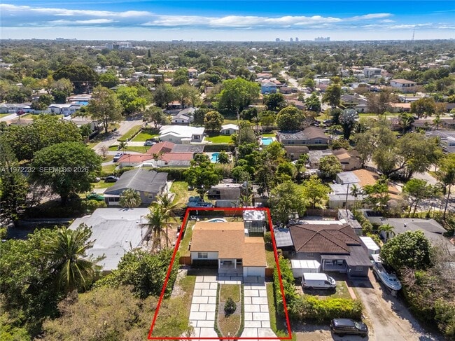 Building Photo - 6376 SW 20th St