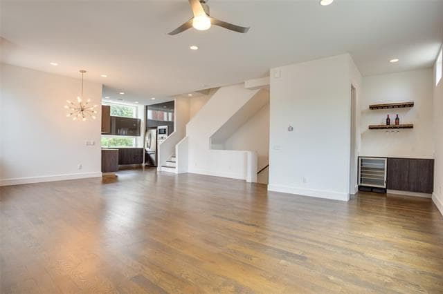 Building Photo - 1205 Hyde Ct