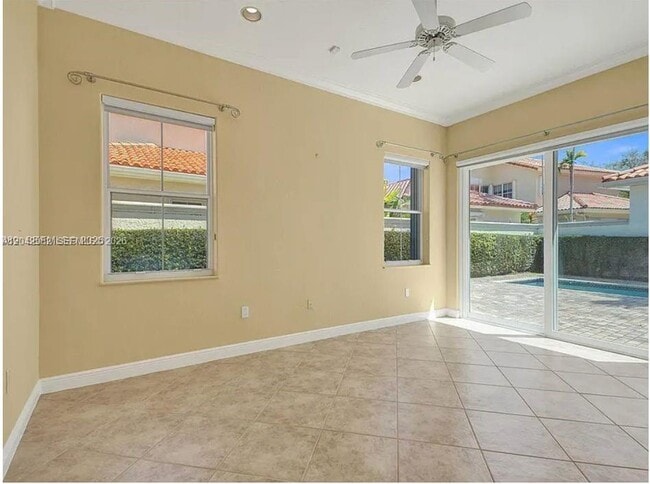 Building Photo - 1459 Shoreline Way