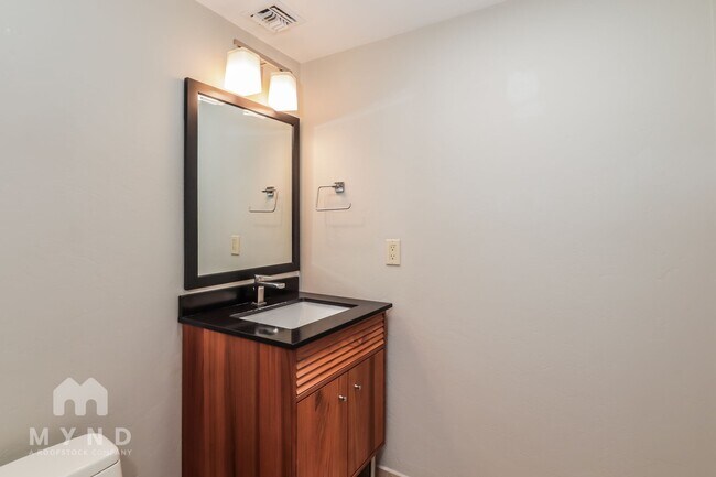 Building Photo - 5727 N PSO Ventoso