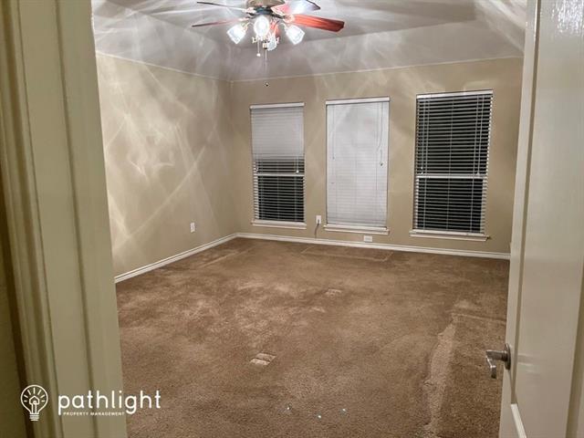 Building Photo - 13624 Valencia Dr