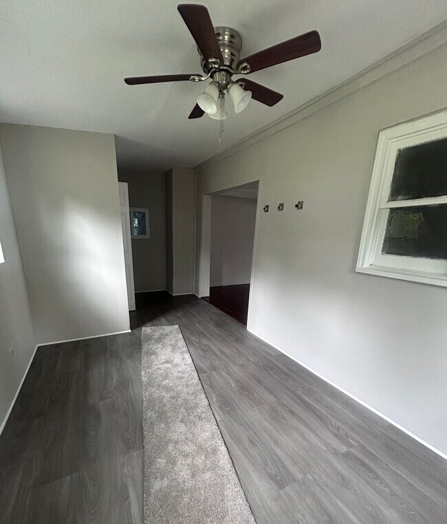 Building Photo - 32700 Pettibone Rd