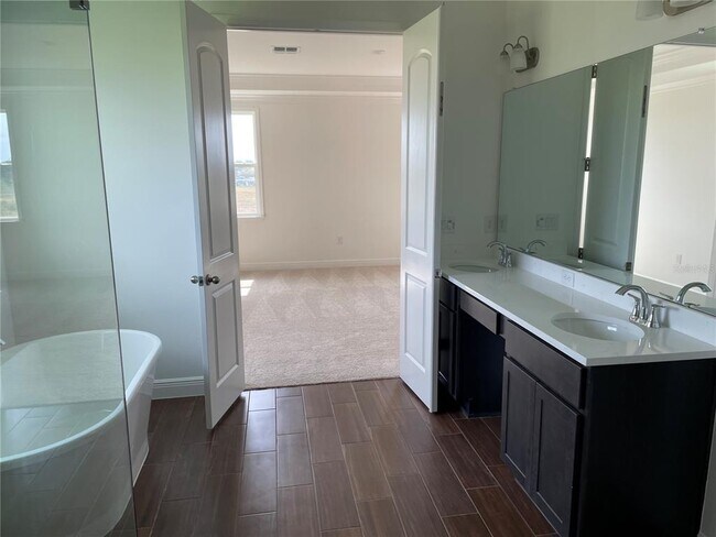 Building Photo - 10067 Dolphin Gull Cir