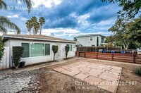 Building Photo - Renovated Duplex w/ Parking and Fenced Yard