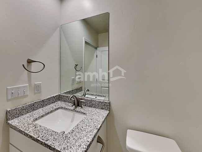 Building Photo - 245 E Sicily Dr