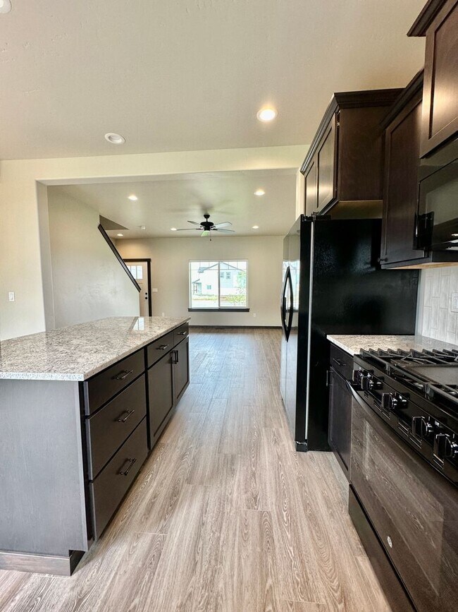Building Photo - Newly Built 4-Bedroom Home | Chef’s Kitche...