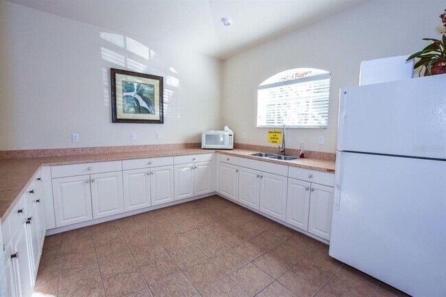 Building Photo - 940 Cooper St