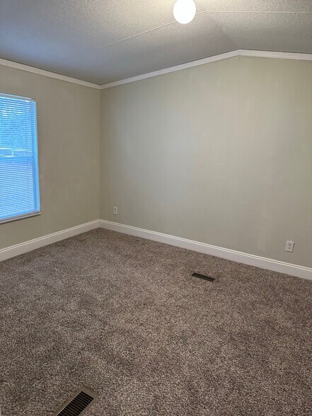 Building Photo - 4816 US-441