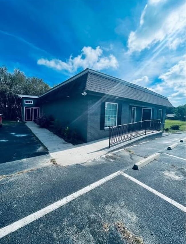 Building Photo - 1802 Teston Ln