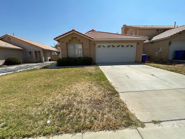 Building Photo - Victorville- Refurbished 2 Bedrooms 2 Bathrooms, New Laminate Floors