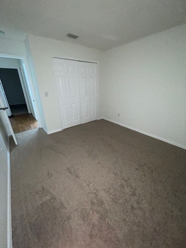 Building Photo - 3 Bed 2 Bath Home | Pet Friendly | Double ...