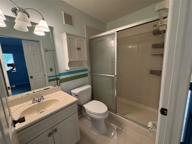 Building Photo - 7921 NW 6th St