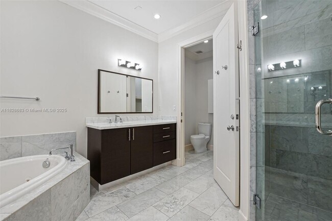 Building Photo - 7530 SW 56th Ct