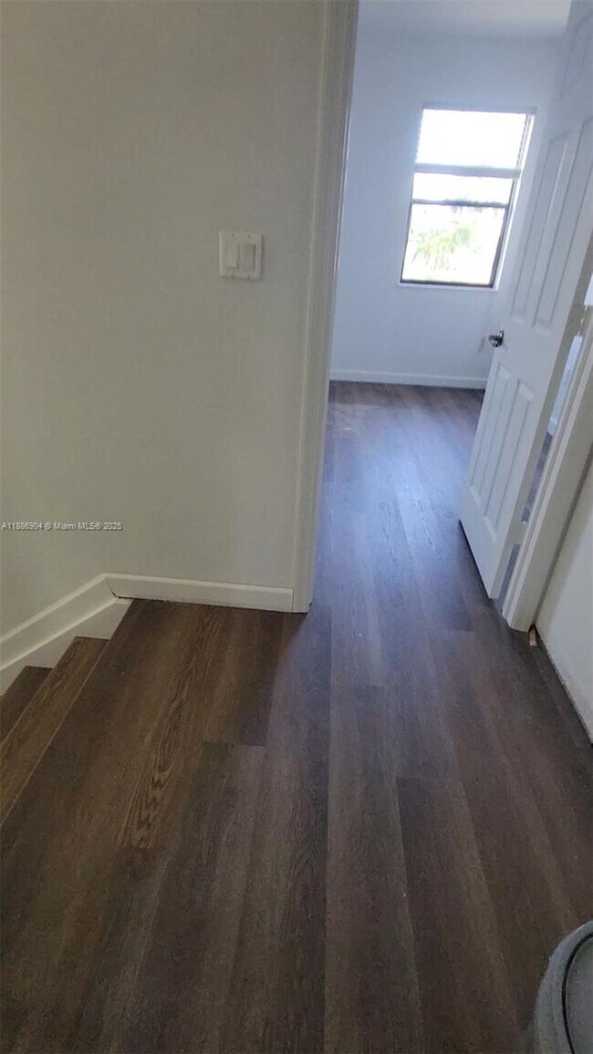 Building Photo - 4219 SW 164th Ct