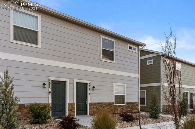 Building Photo - 4679 Pleasant Port View