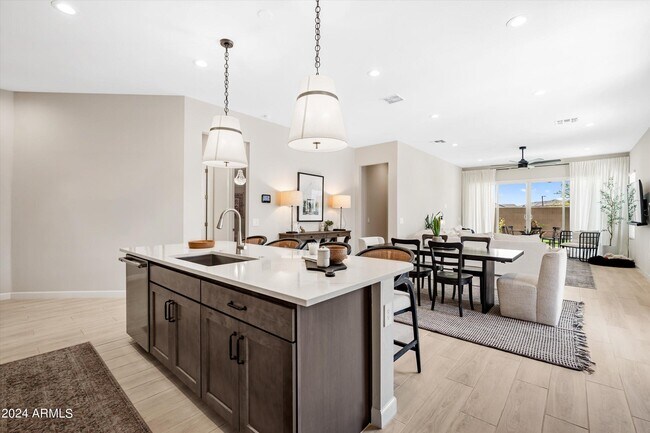 Building Photo - 21425 N 59th St