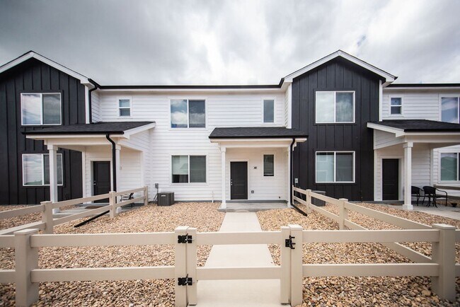 Building Photo - 720 Oregon Trail