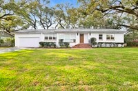 Building Photo - 380 S Church St