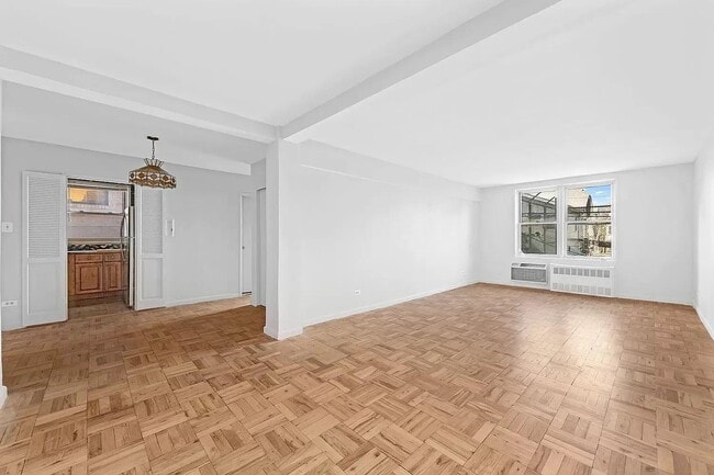 Building Photo - 525 Ocean Pkwy