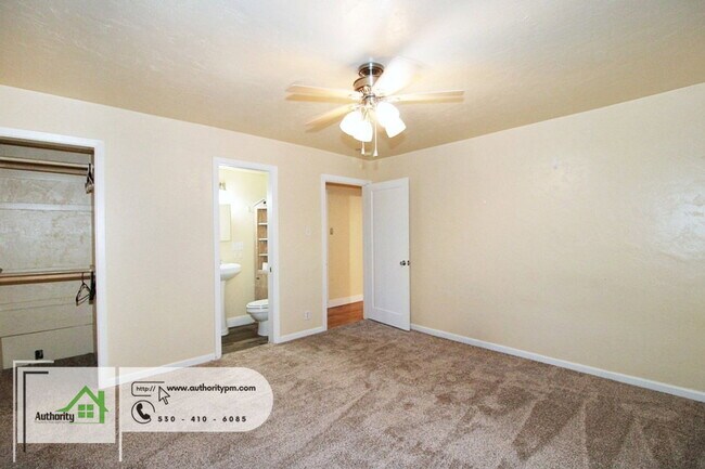 Building Photo - 2391 Placer St