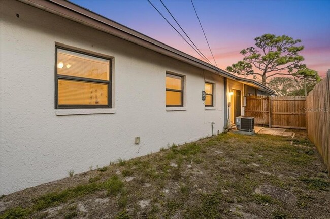 Building Photo - 1360 Boylan Ave