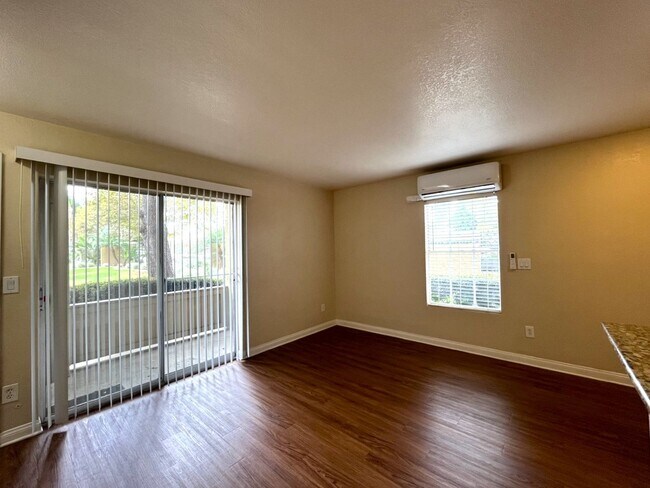 Building Photo - 2160 Highpointe Dr