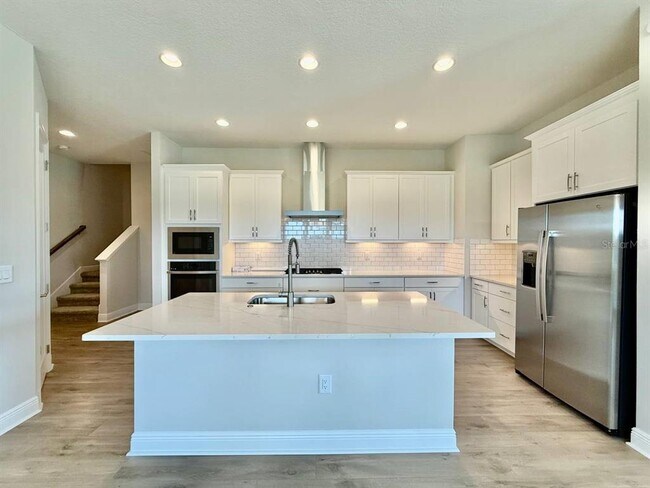 Building Photo - 35617 Stableton Ln